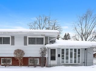 18910 Greenbay Ave, Lansing, IL 60438