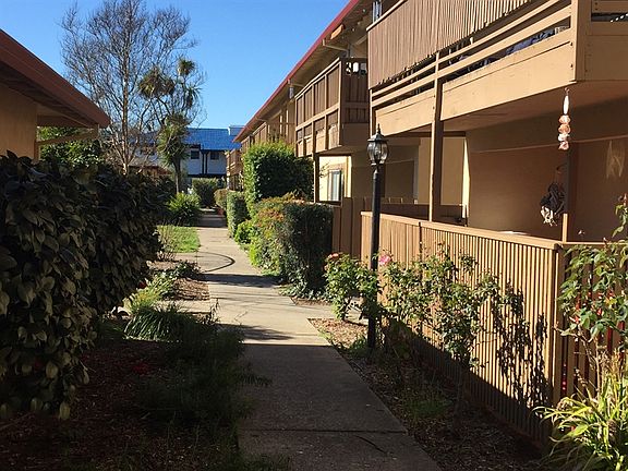 3rd image of 745 1st St W APT 8