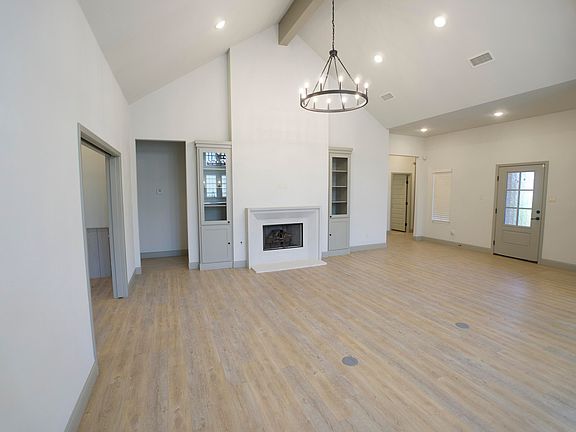 2nd image of 4015 137th St