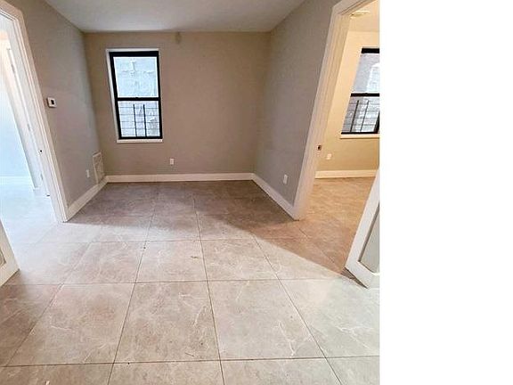 5th image of 982 Findlay Ave #B2