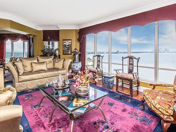 3rd image of 4201 Bayshore Blvd Unit 1804