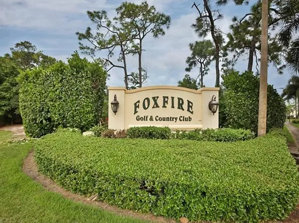 604 Foxtail Ct, Naples, FL 34104