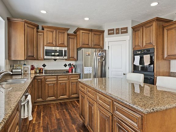 2nd image of 1327 N Sir Philip Dr