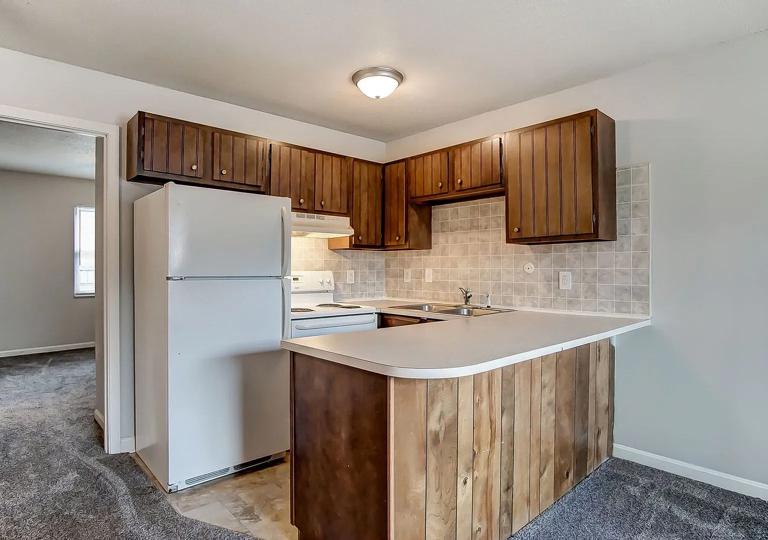Beautiful Furnished Short Term Rental — Photo 2