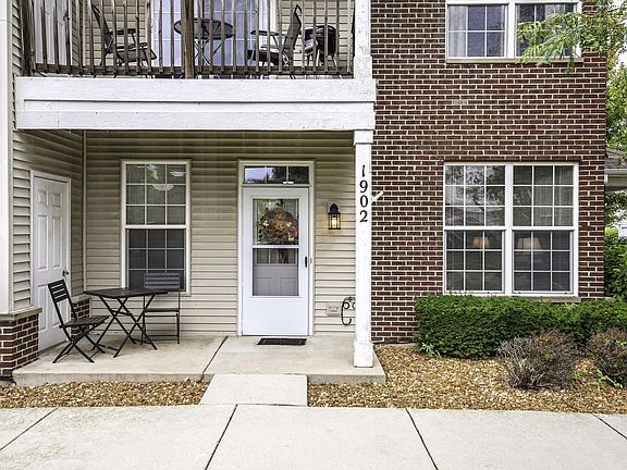 2nd image of 1902 Parkside Dr #1902