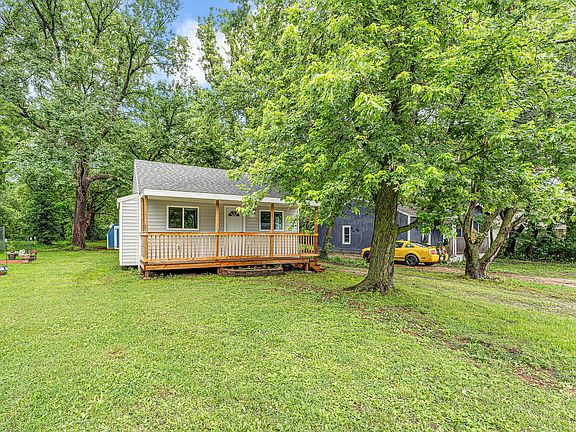 3rd image of 516 N Forest Avenue