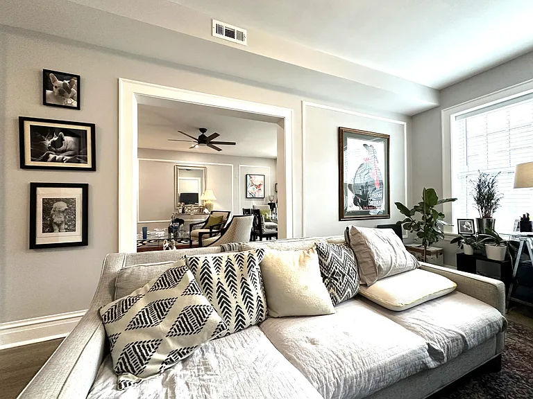 1354 W Carmen Ave #1F — Photo 18
