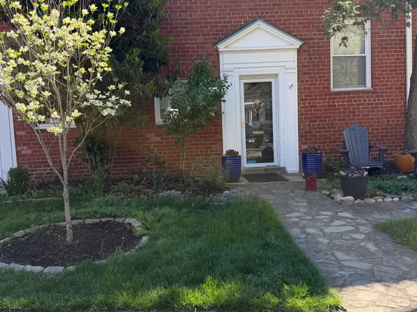 3112 Ravensworth Pl, Alexandria, VA 22302