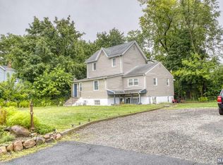 186 Railroad Ave, Northvale, NJ 07647
