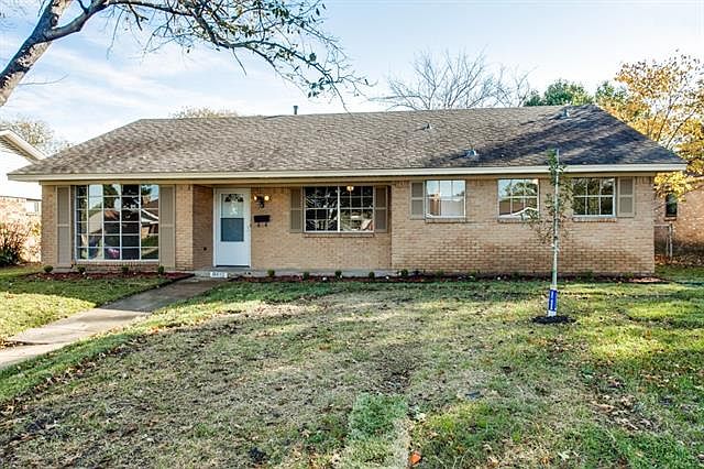 2nd image of 8416 Cadenza Ln