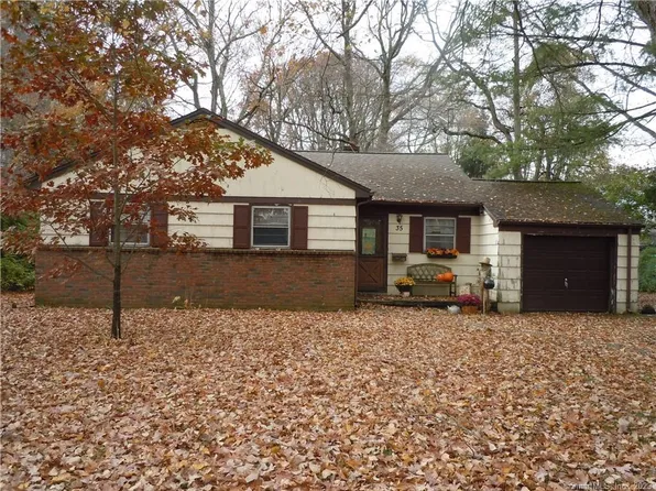 35 Rose Terrace, Trumbull, CT 06611