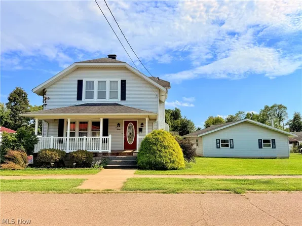 715 Pomeroy Pike, Belpre, OH 45714
