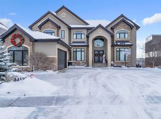 1413 Woodward Cres NW, Edmonton, AB T6M 0A3