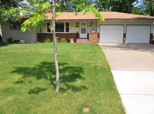 1015 Cross St, Anoka, MN 55303