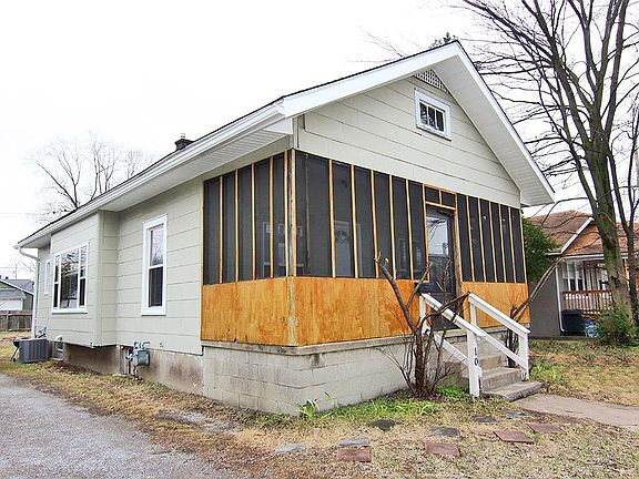 2nd image of 10 N West End Blvd