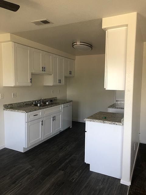 1st image of 411 S Johnson Ave