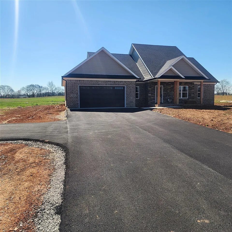 1396 Roark Rd photo 1