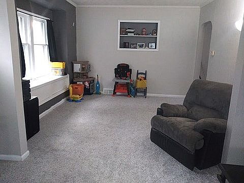 4th image of 221 Lahoma St