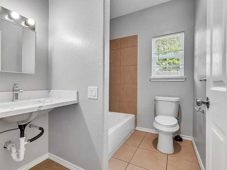 104 Longstreet Rd #2 — Photo 20