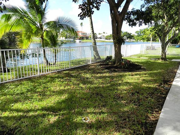 5th image of 1826 NW 182nd Ave