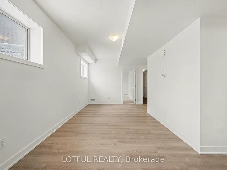 540 Tahoe Hts #B — Photo 11