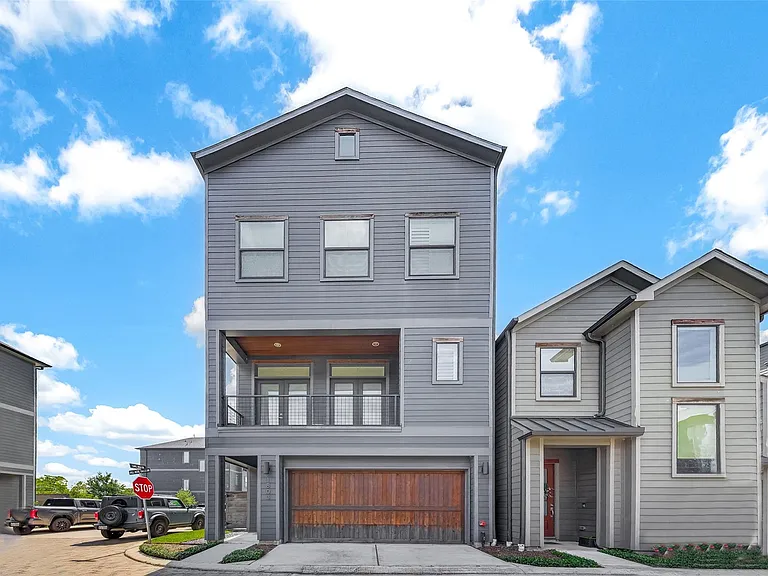 1803 Kill Devil Falls Dr — Photo 1