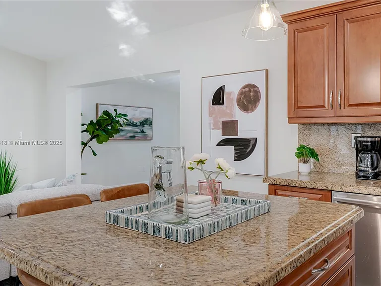 14517 SW 98th Ter — Photo 10