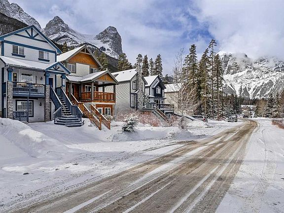 2nd image of 837 NE Lawrence Grassi Rdg