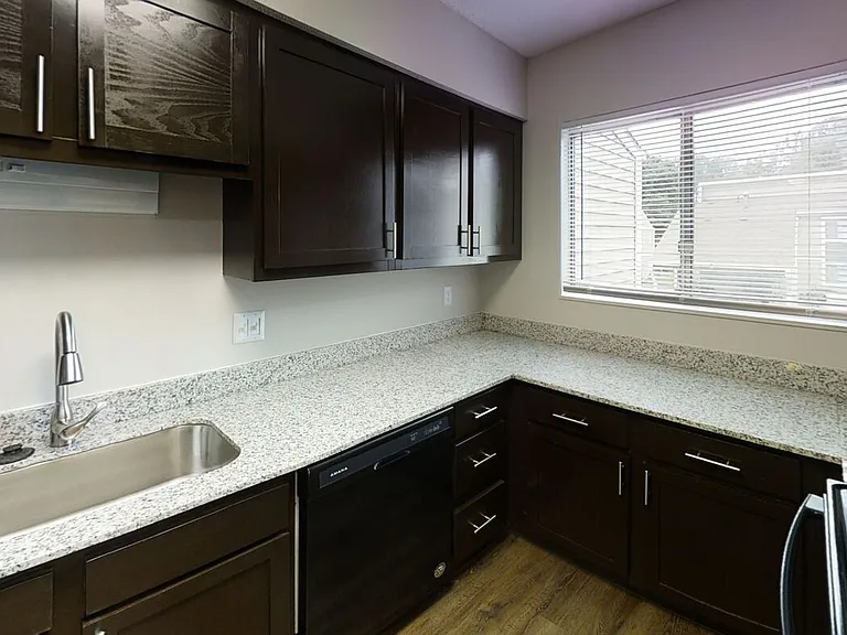 Eagle Creek by Spark Living — Photo 19
