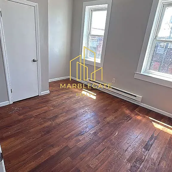 57 E Runyon St #11 — Photo 10