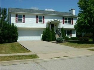 802 Phaeton Pl, Normal, IL 61761