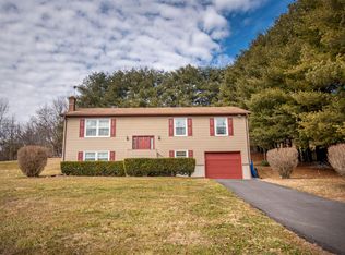 431 Ivanhoe Rd, Max Meadows, VA 24360