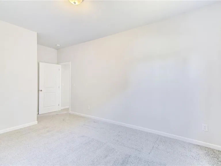 7107 Branch Creek Cv — Photo 36