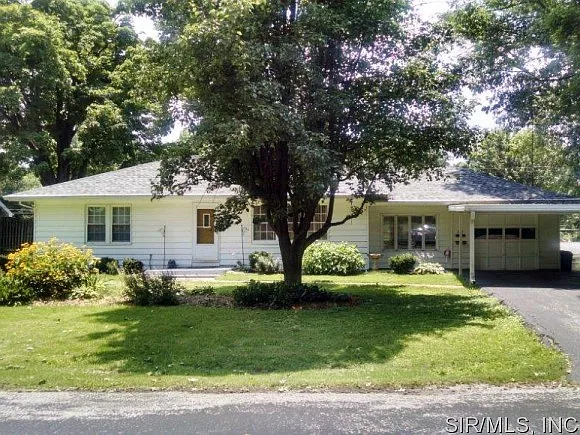 404 Oliver Lee Dr photo 1