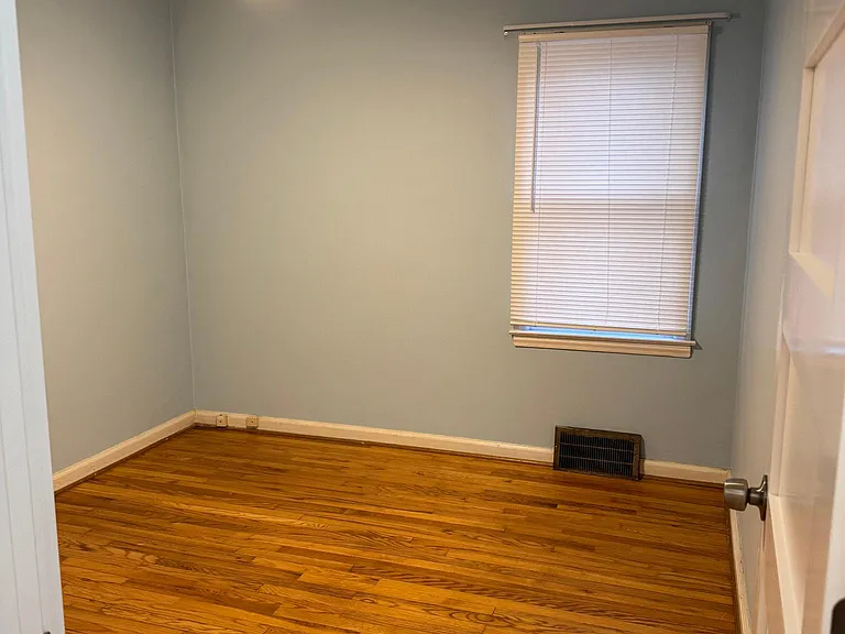 1311 N Alexander Ave — Photo 7