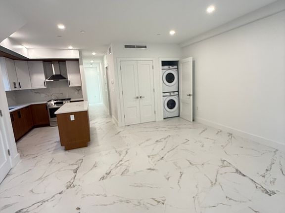 3rd image of 144 Bay 25th St Floor 2