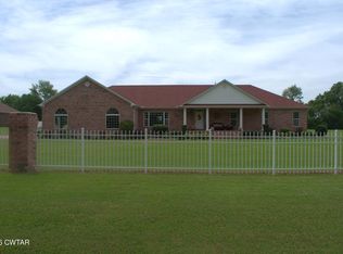 808 Tower Rd, Mc Kenzie, TN 38201