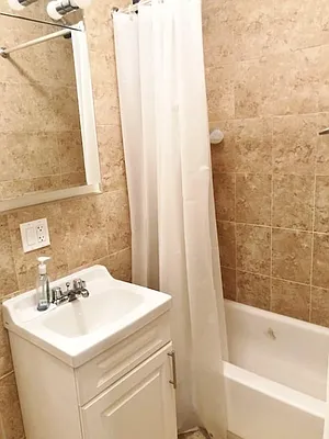 Rented by Best Apartments North Inc | media 32