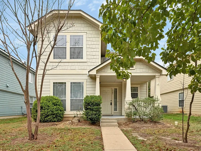 1503 Davis Mountain Loop — Photo 1