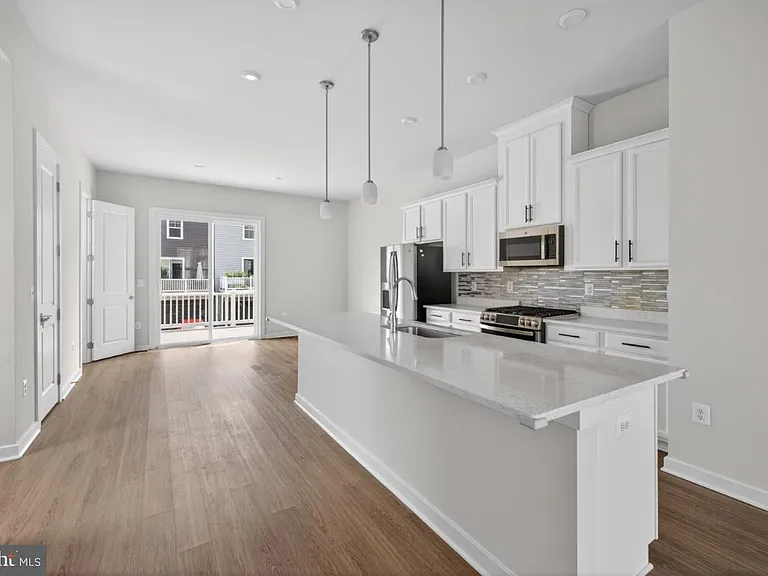 1601 Grove Chestnut Rd — Photo 19