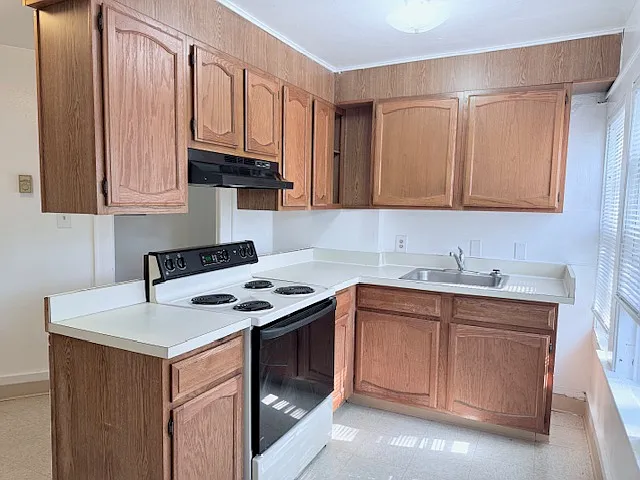 818 Westcott St #2 — Photo 9