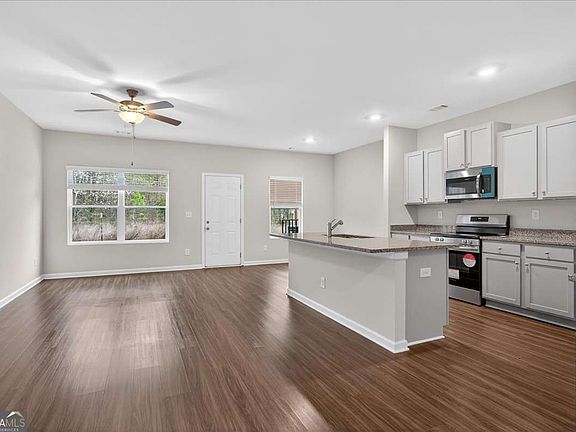 5th image of 136 Brexley Dr