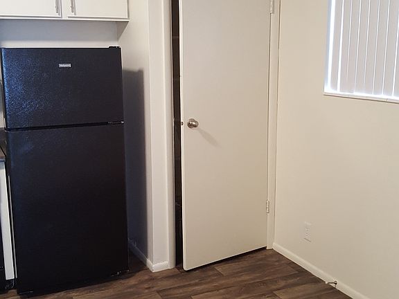 4th image of 3319 W Tess Ave #B