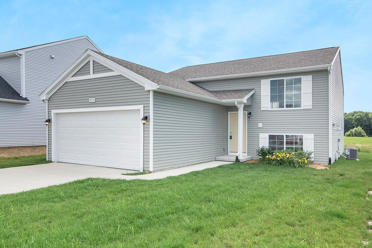 5437 E Karen Ct photo 1