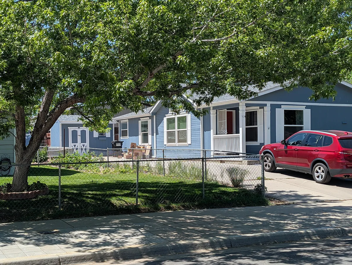 Building Photo - 514 Holbrook St
