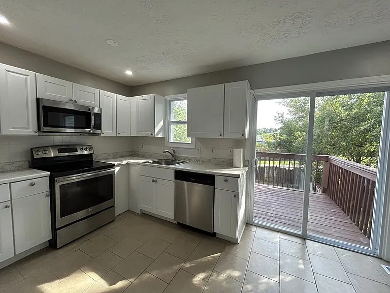 644 Harr Park Ct — Photo 7