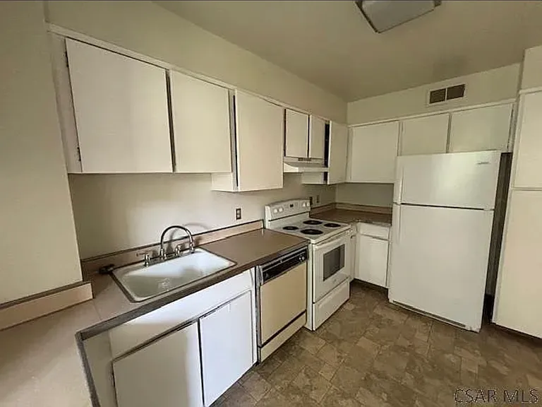 304 State St #C — Photo 6