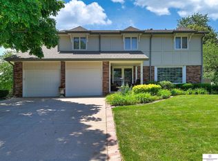 648 S 214th St, Elkhorn, NE 68022