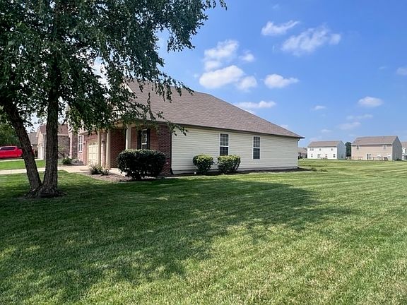 2nd image of 8198 Melbourne Ln