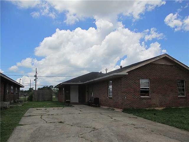 1st image of 1920-22 Charleston Dr